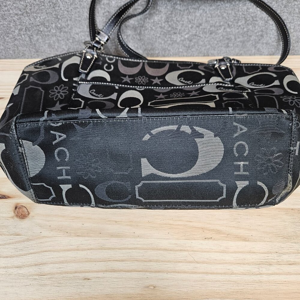COACH - Shoulder bag - Picture 6 of 11